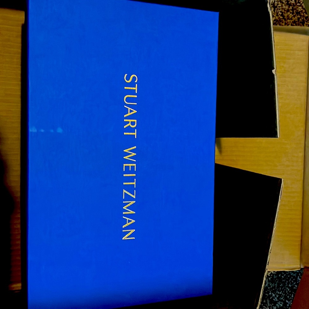 Stuart Weitzman - Picture 3 of 12